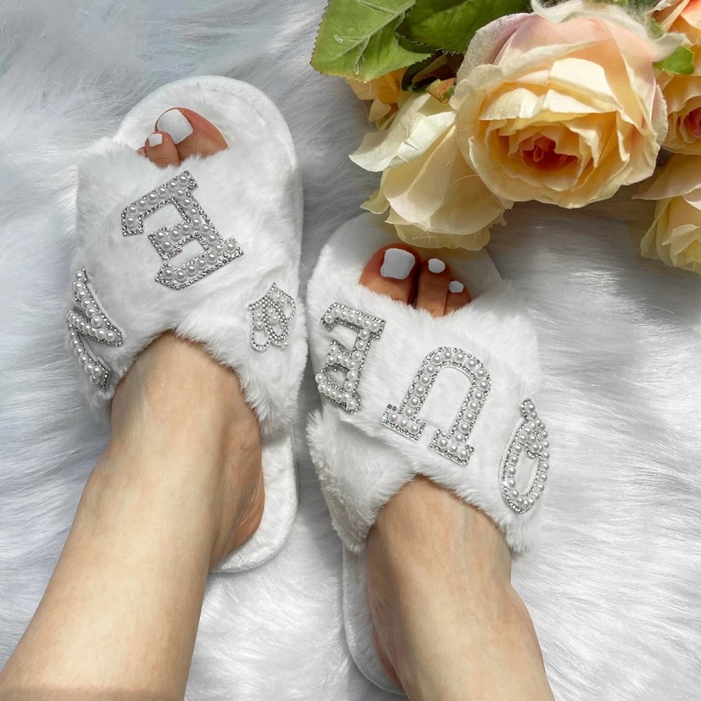 Logo QUEEN Plush Slides Cozy Fluffy Fur Slippers